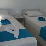 Studiouri شقة *