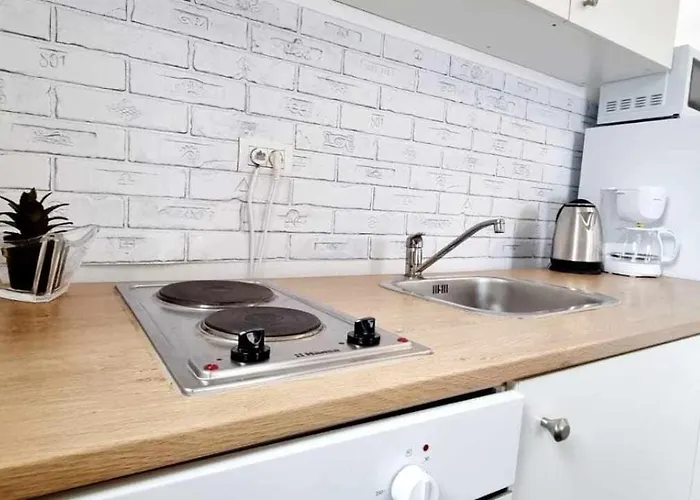 Apartment Studiouri *