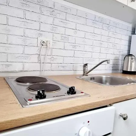 Apartment Studiouri *