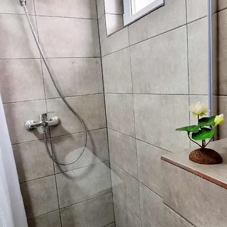 Apartment Studiouri *